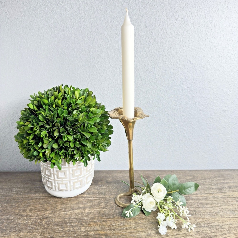 Vintage Brass Flower Taper Candle Holder Hollywood Regency Floral Decor - Picture 2 of 9
